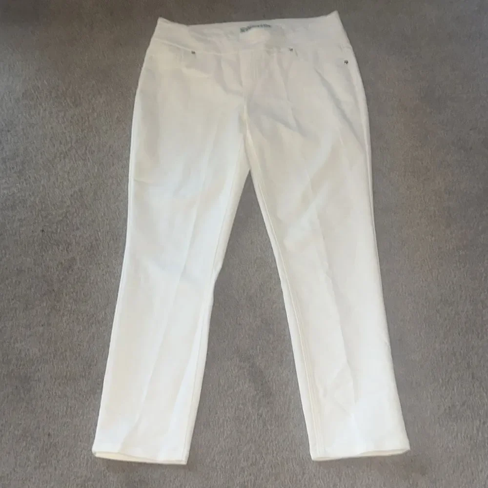 Peck & Peck Petite White Pants!